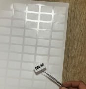 D24 Beyaz Dikdörtgen 35x20 mm Lazer Yazıya Uygun Etiket 1 Paket 2750 Adet