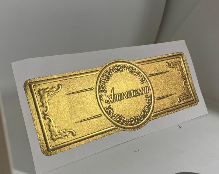 Metal Görünümlü Eskitme Kabartmalı Parfüm Etiketi Gold